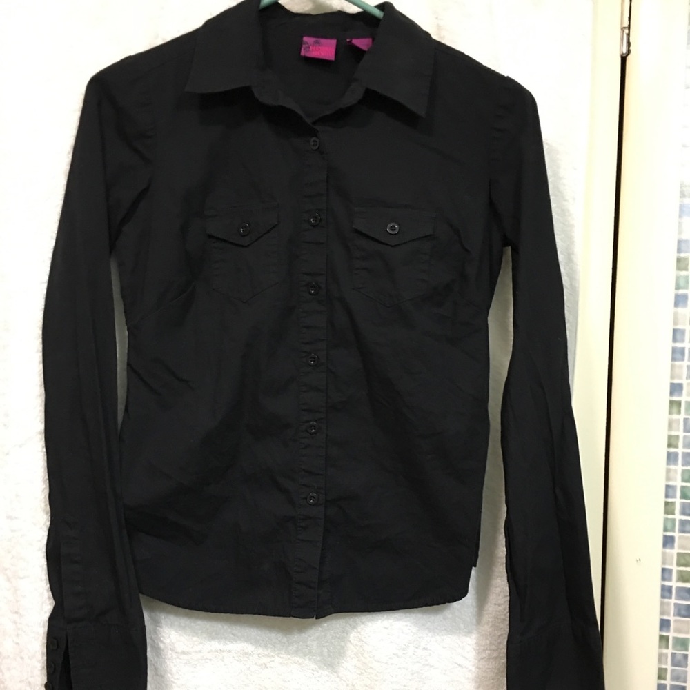 Long sleeve button